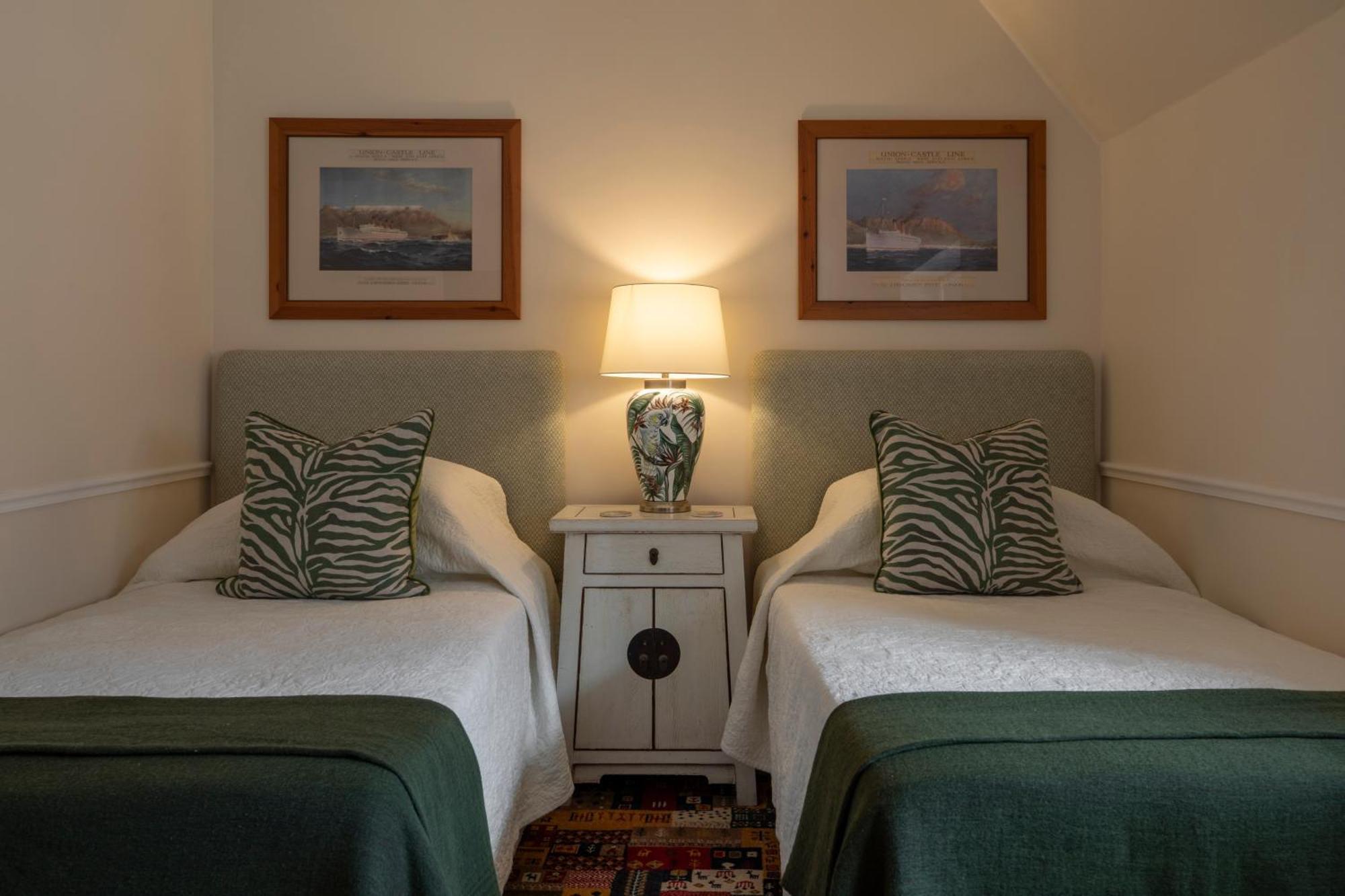 St James Guest Houses Kalk Bay Exteriér fotografie
